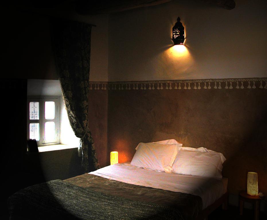 Kasbah Iswan Bed & Breakfast Kelaat-M'Gouna ภายนอก รูปภาพ