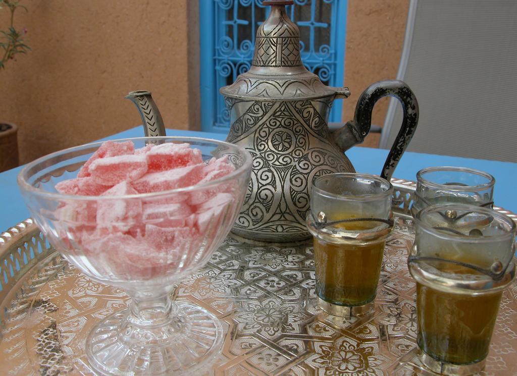 Kasbah Iswan Bed & Breakfast Kelaat-M'Gouna ภายนอก รูปภาพ